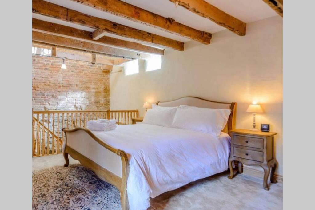 The Cow House - In The Heart Of Whitby Villa Eksteriør billede